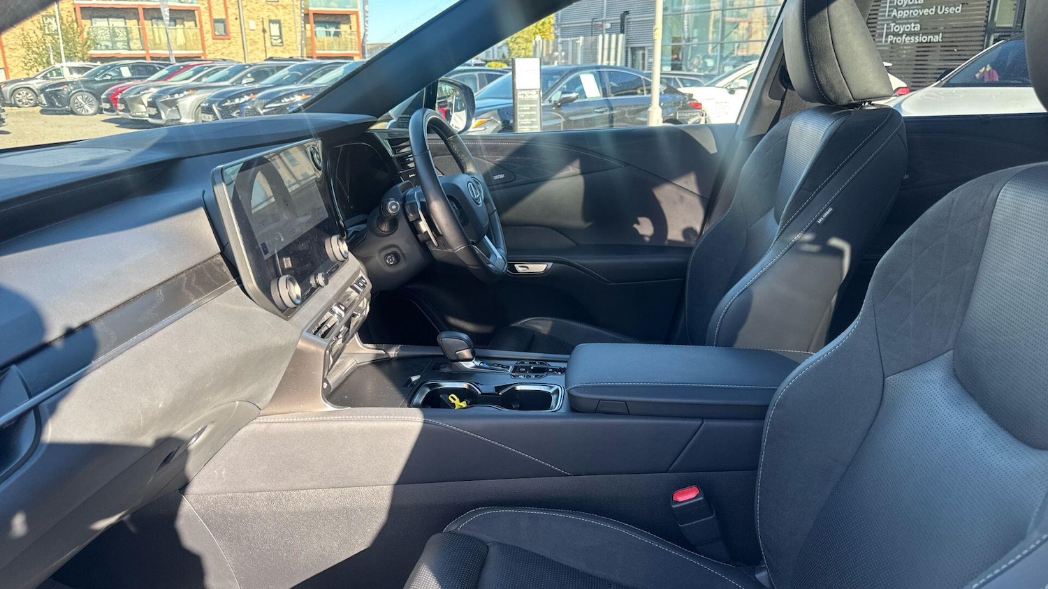 Used Lexus RX 2023 for sale - 76227321: Photo 9