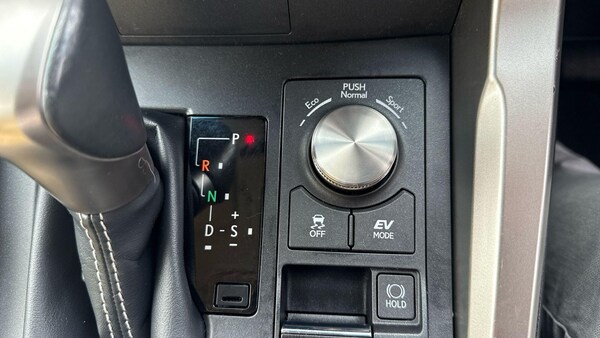 Used Lexus NX 2018 for sale - 76072452: Photo 26