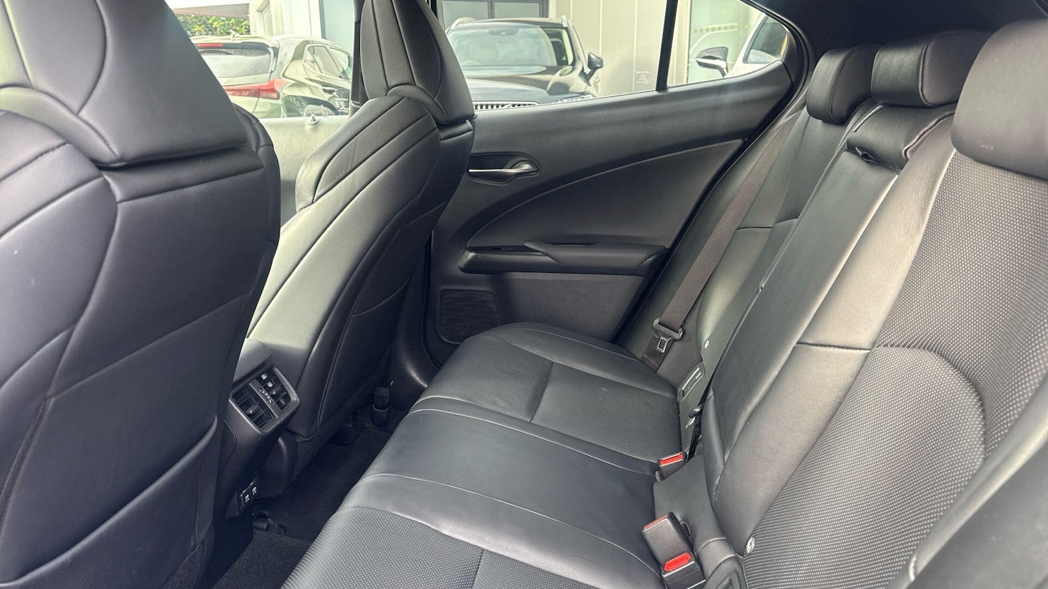 Used Lexus UX 2019 for sale - 76371148: Photo 14