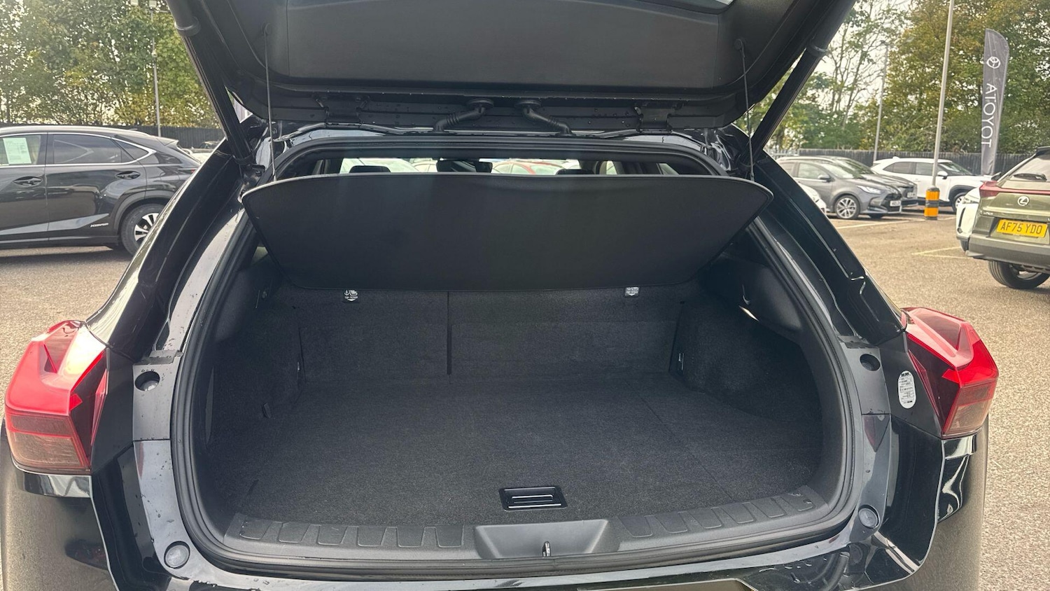 Used Lexus UX 2019 for sale - 76371148: Photo 22