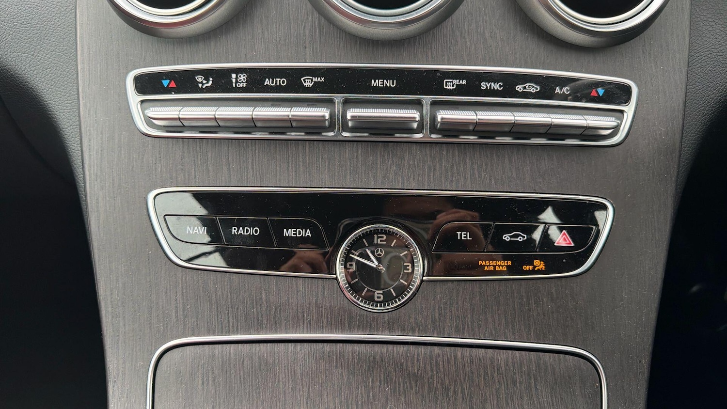 Used Mercedes-Benz C Class 2019 for sale - 76337824: Photo 32
