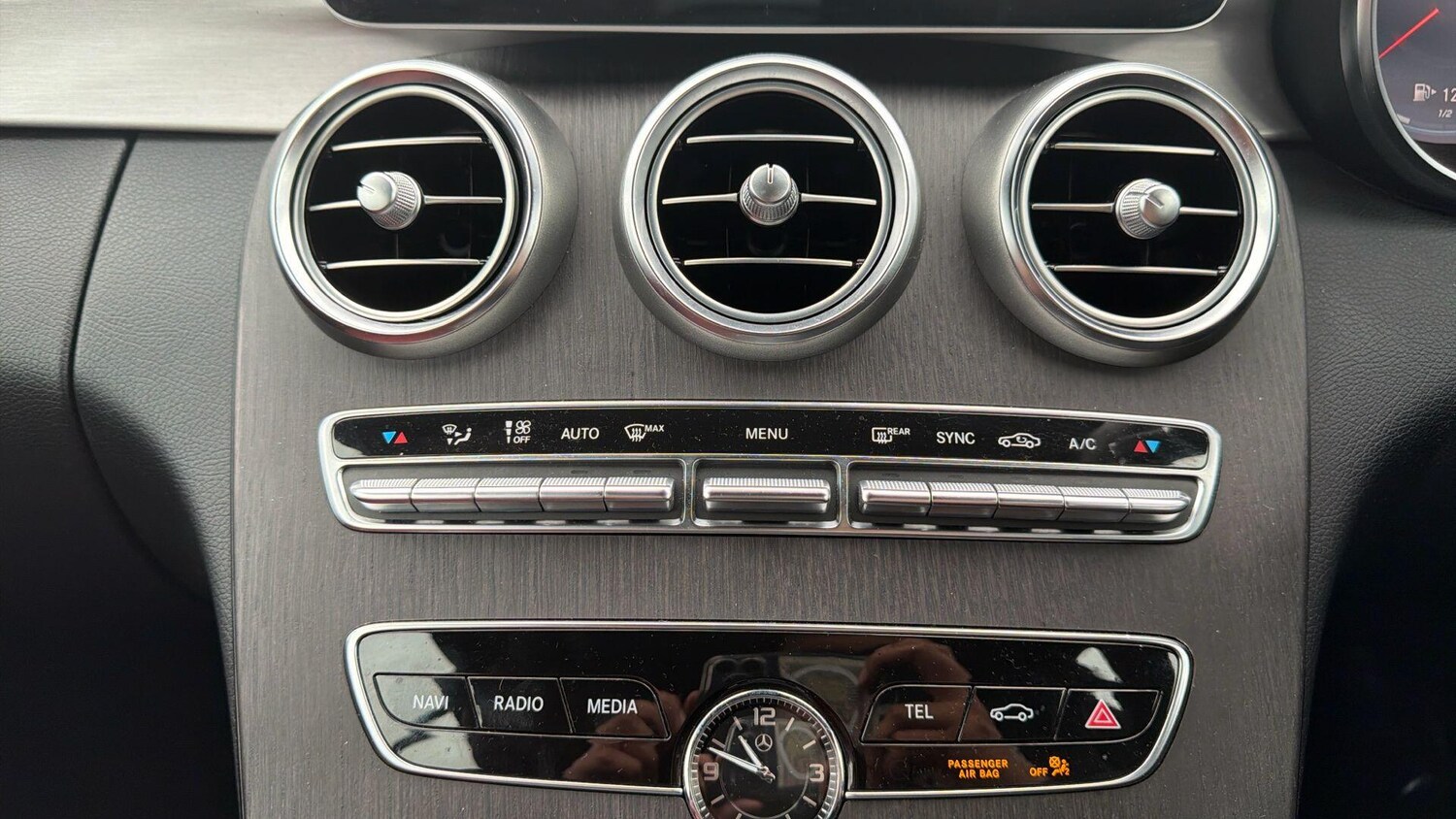 Used Mercedes-Benz C Class 2019 for sale - 76337824: Photo 33