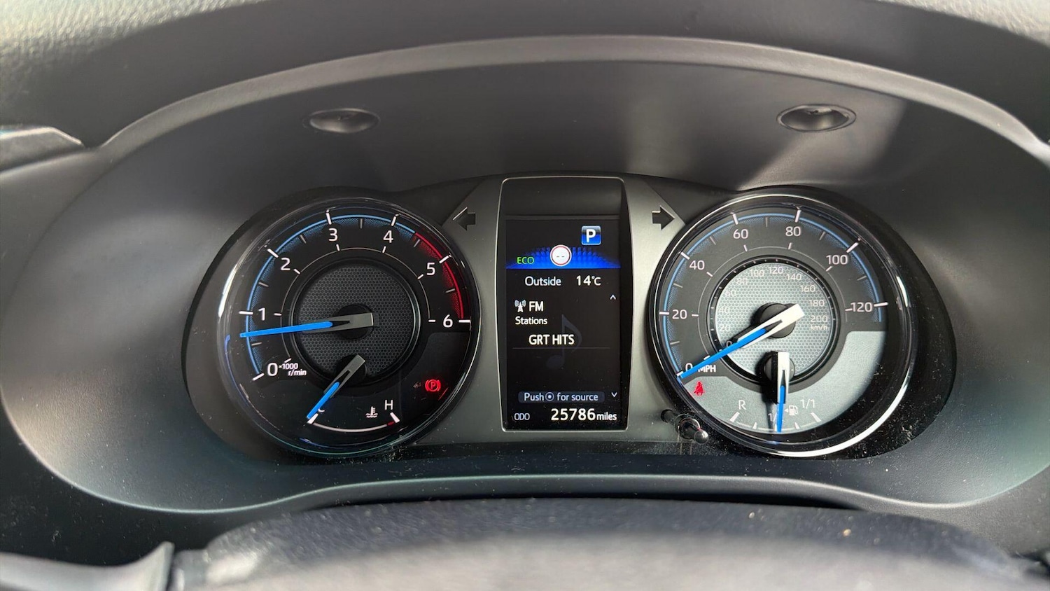 Used Toyota Hilux 2022 for sale - 76886568: Photo 15