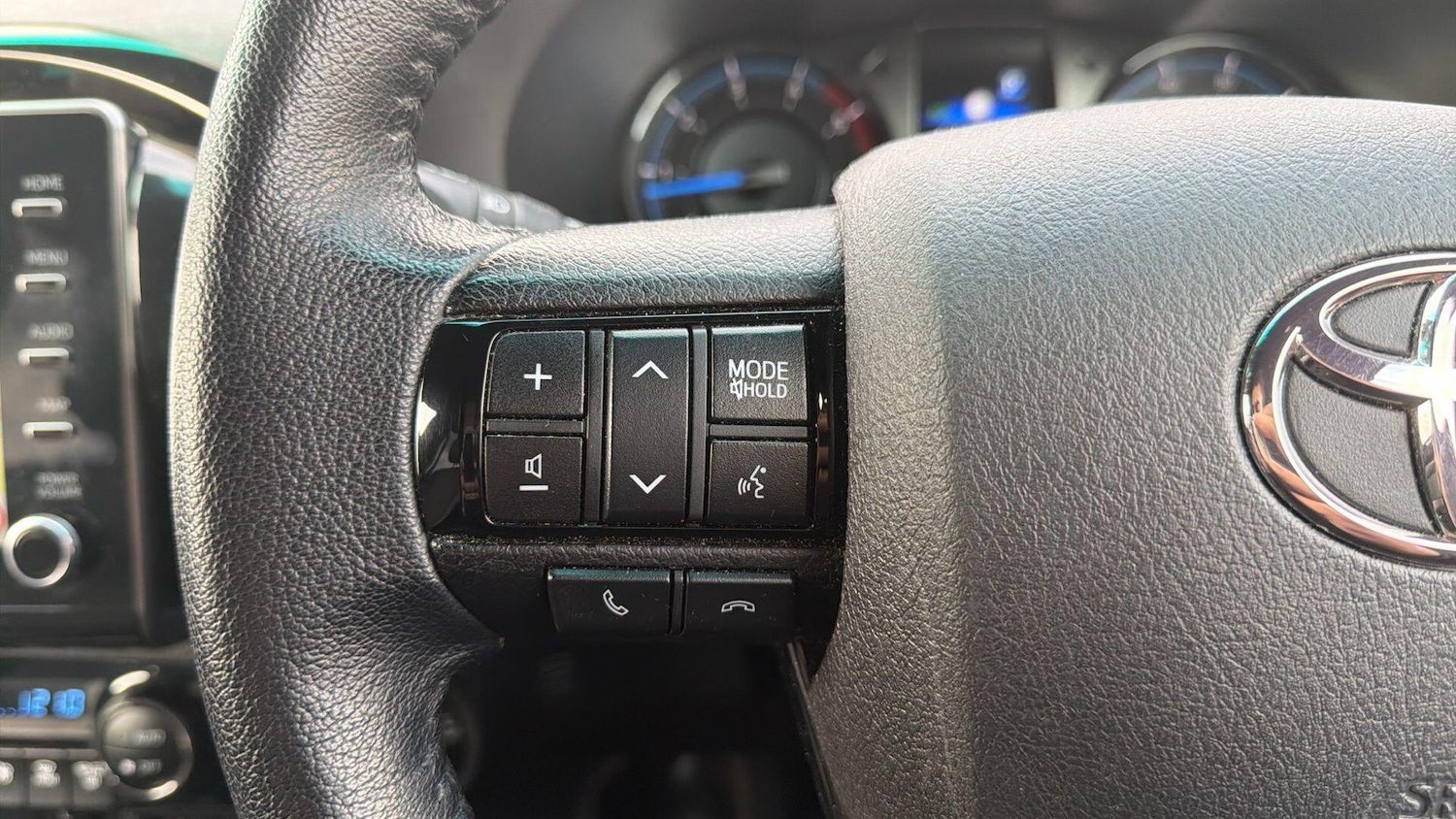 Used Toyota Hilux 2022 for sale - 76886568: Photo 25