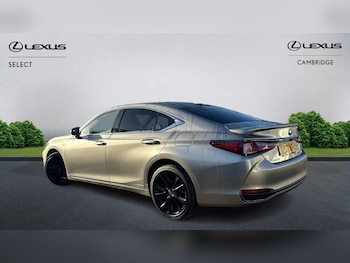 Used Lexus ES 2022 for sale - 76976316: Photo