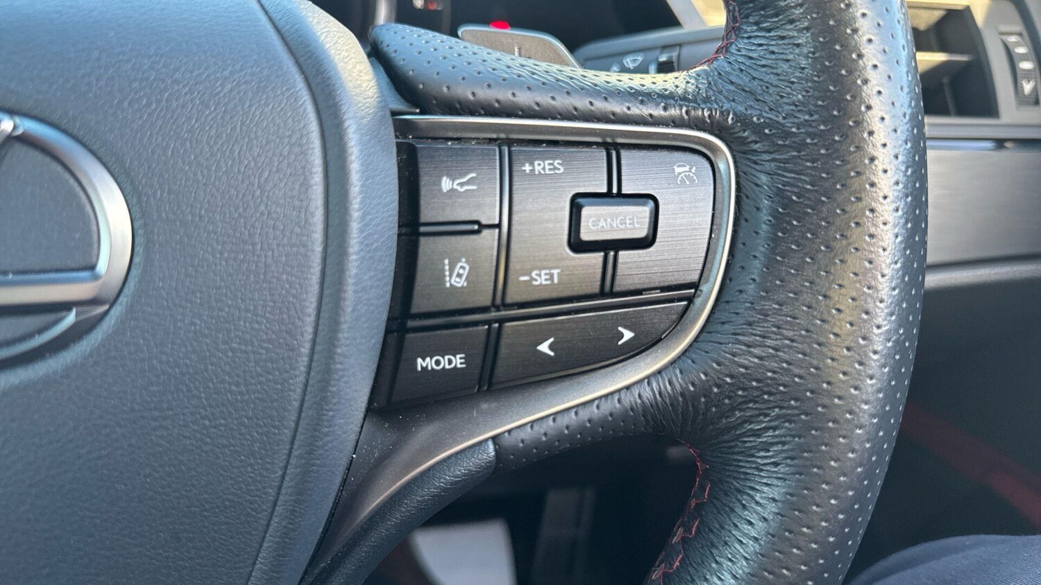 Used Lexus ES 2022 for sale - 76976316: Photo 30