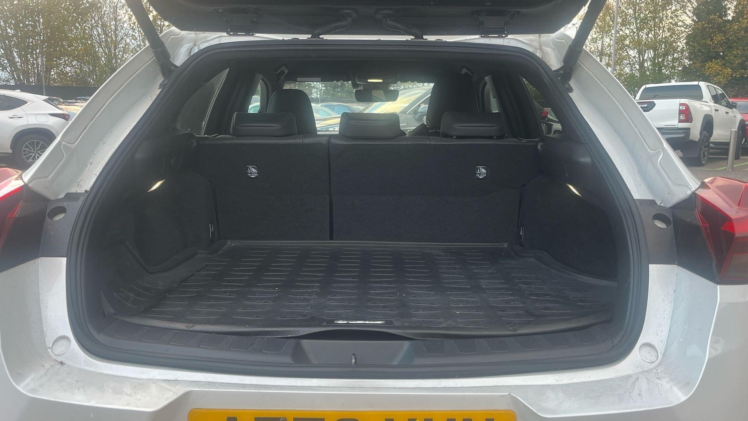 Used Lexus UX 2023 for sale - 76561671: Photo 18