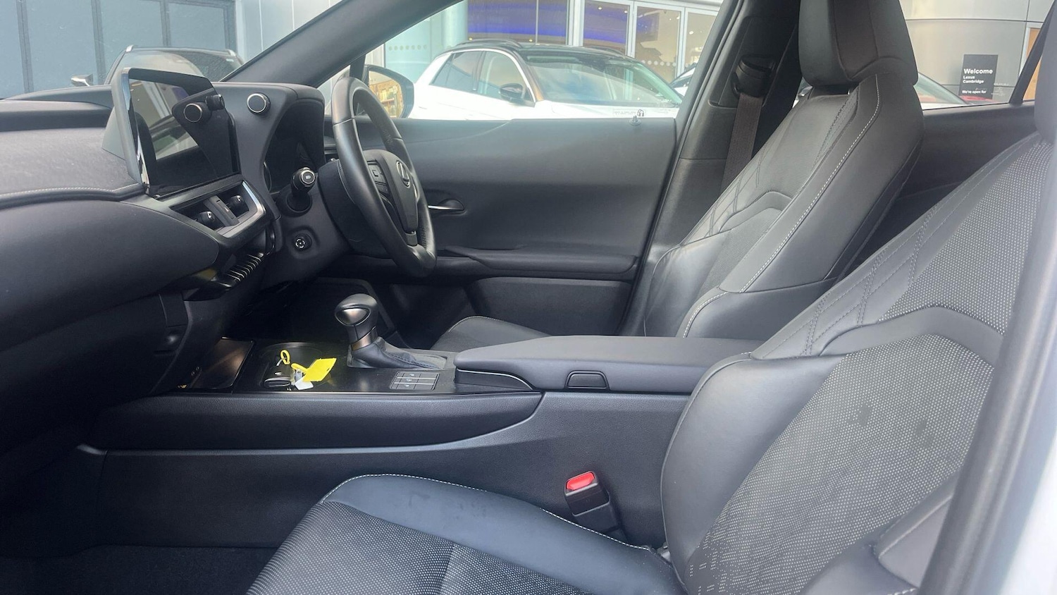 Used Lexus UX 2023 for sale - 76561671: Photo 9