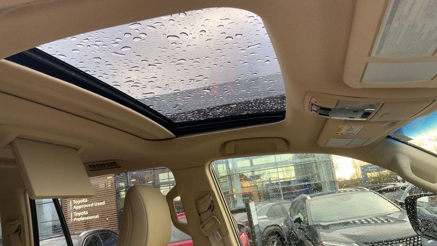 Used Toyota Land Cruiser 2014 for sale - 77091325: Photo 25