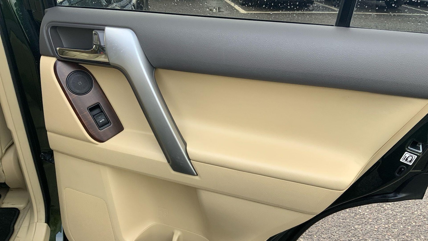 Used Toyota Land Cruiser 2014 for sale - 77091325: Photo 43