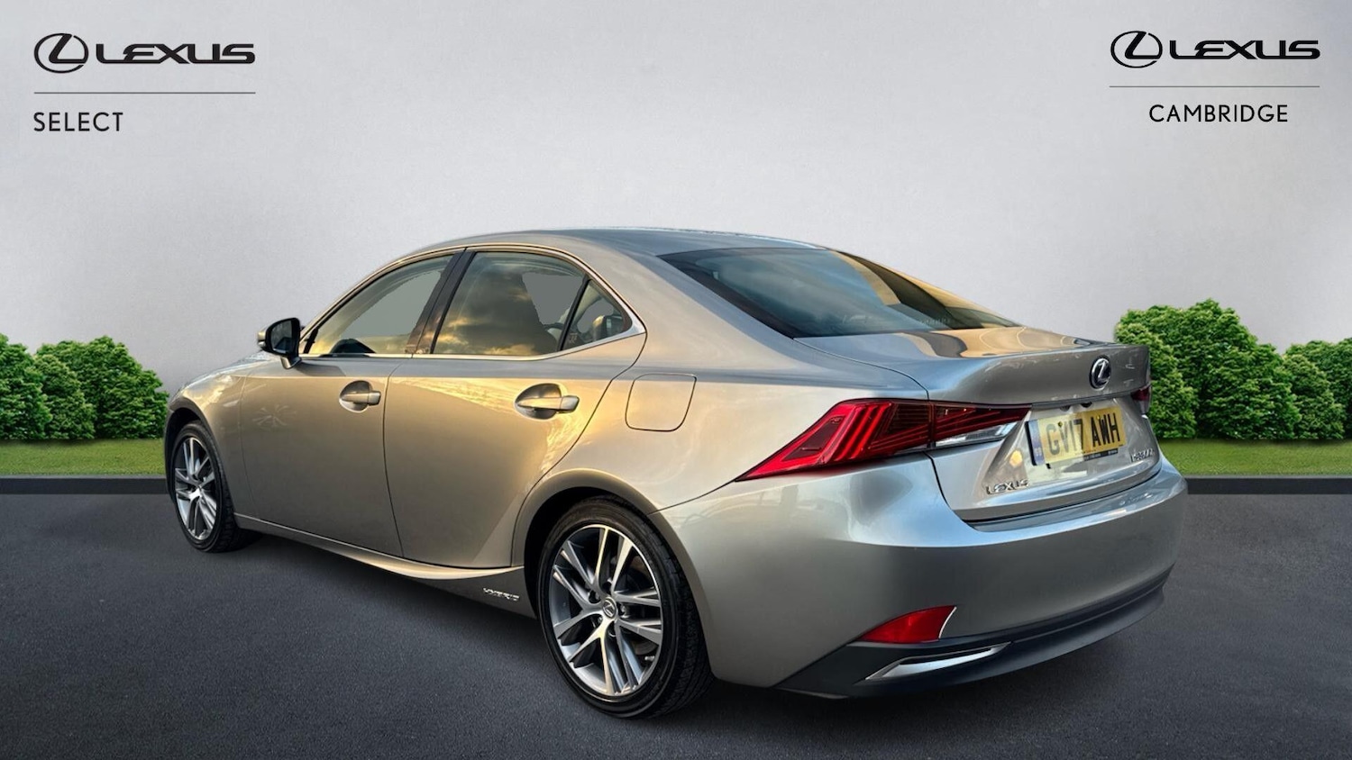 Used Lexus IS 2017 for sale - 77511366: Photo 3