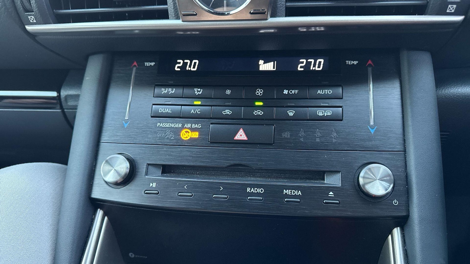 Used Lexus IS 2017 for sale - 77511366: Photo 32