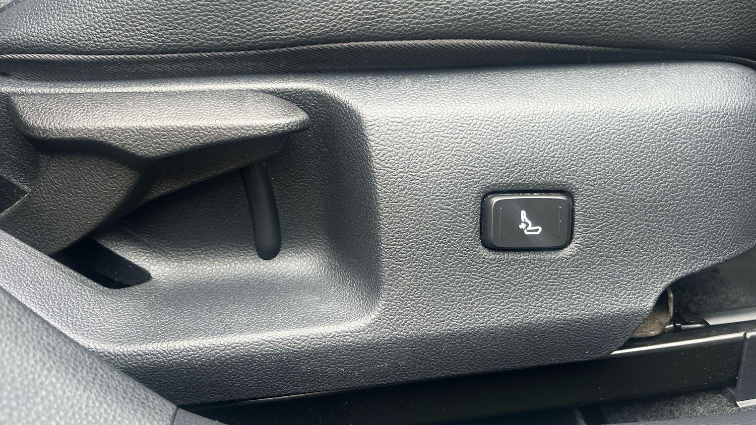 Used Toyota Corolla 2020 for sale - 77440755: Photo 28