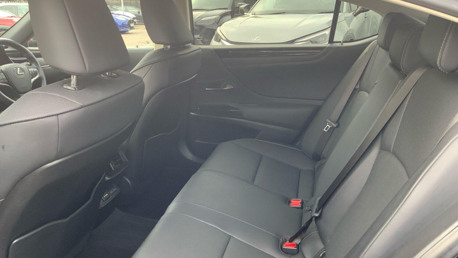 Used Lexus ES 2022 for sale - 76227559: Photo 32