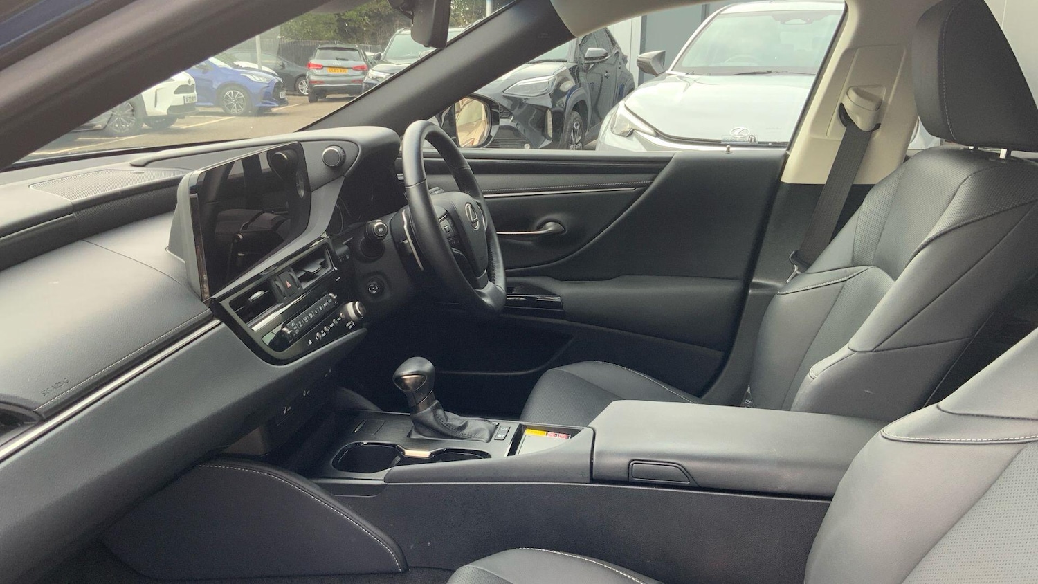 Used Lexus ES 2022 for sale - 76227559: Photo 9