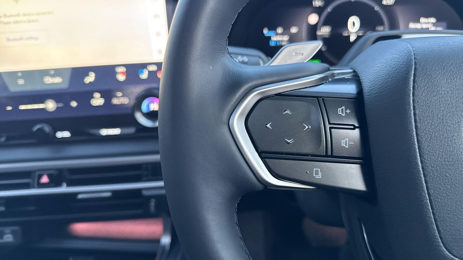 Used Lexus RX 2025 for sale - 77376718: Photo 44