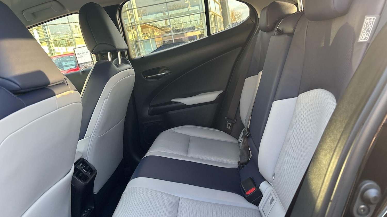Used Lexus UX 2022 for sale - 77175869: Photo 14