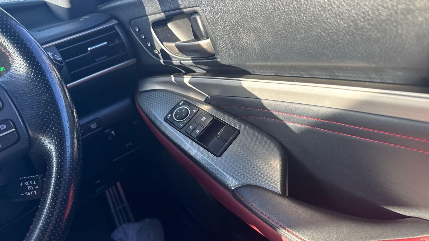 Used Lexus RC 2017 for sale - 76801252: Photo 32