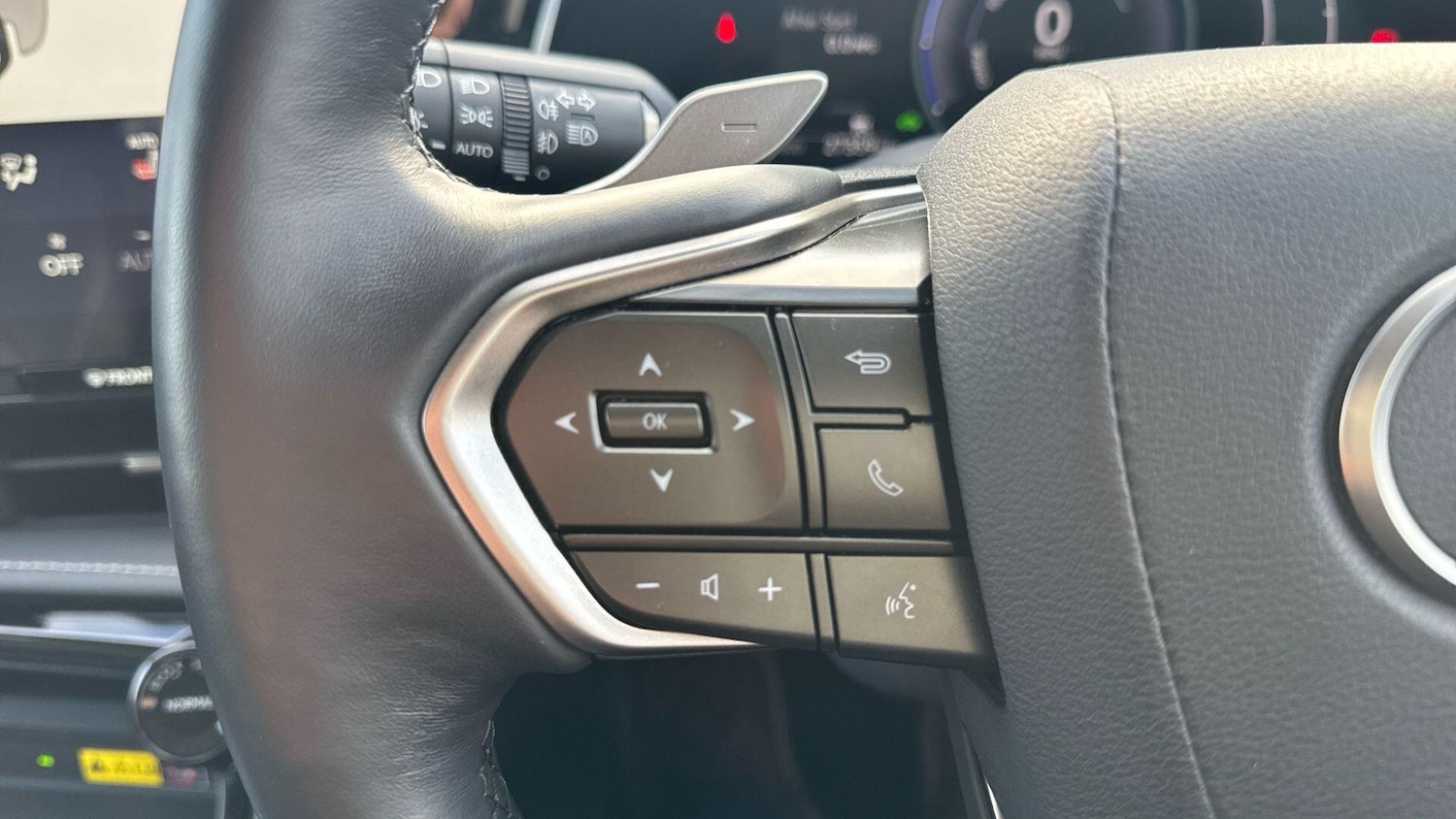 Used Lexus NX 2023 for sale - 77091025: Photo 31