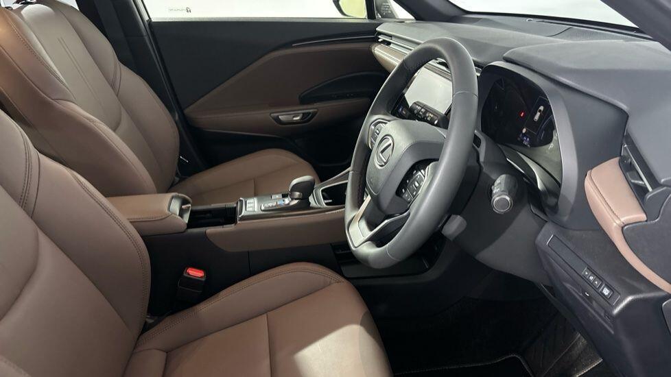 Used Lexus LBX 2025 for sale - 78205442: Photo 10