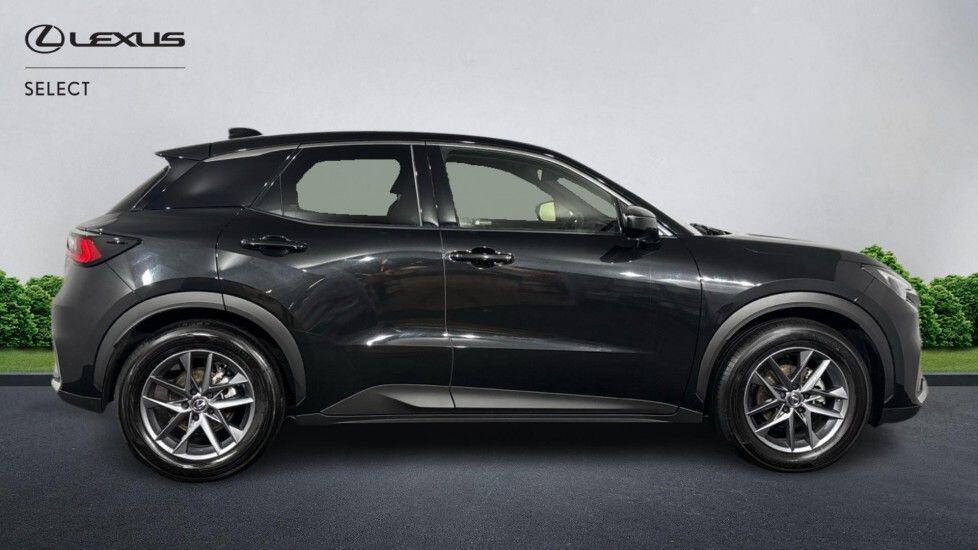 Used Lexus LBX 2025 for sale - 78205442: Photo 7