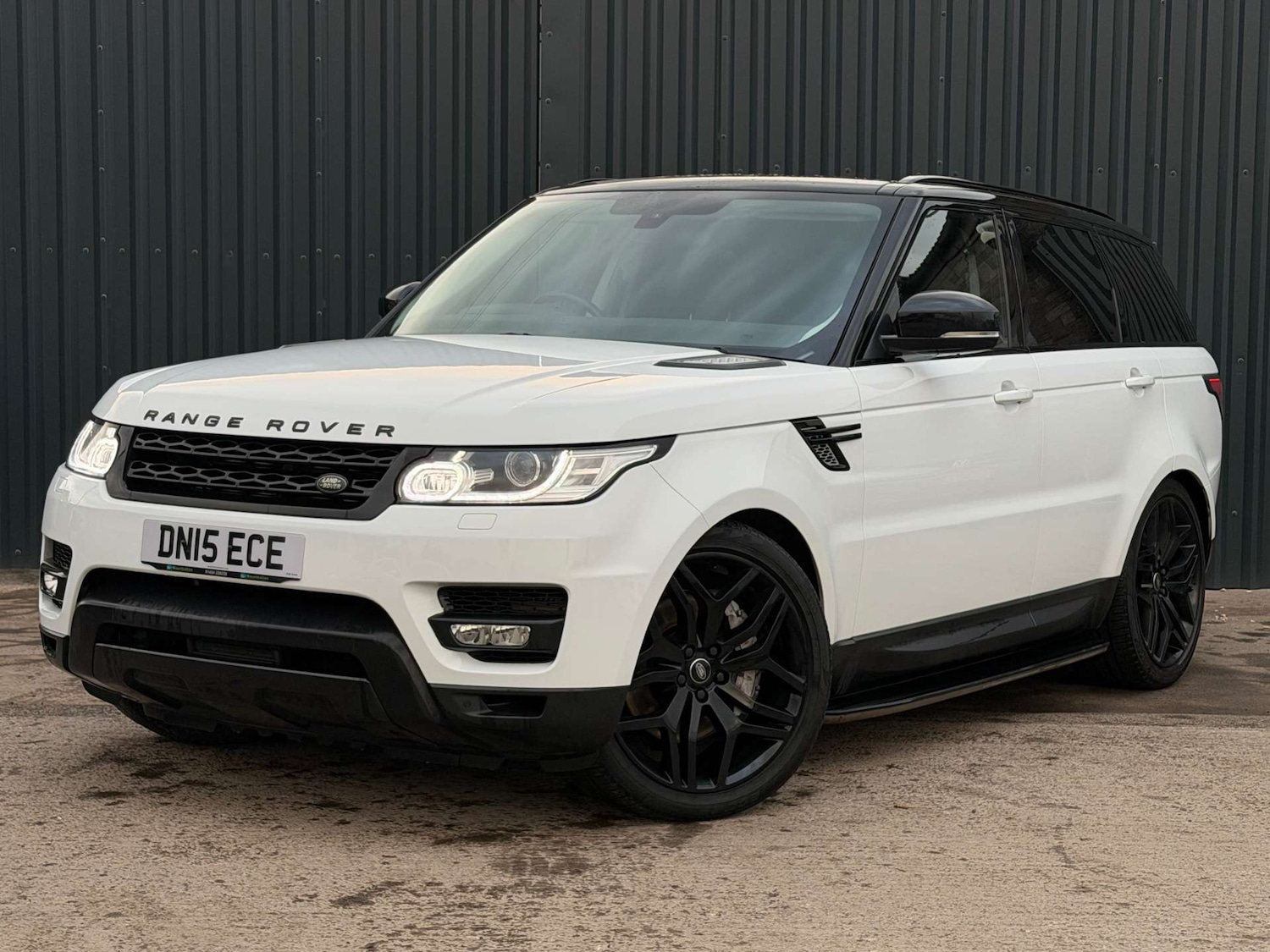 Used Land Rover Range Rover Sport 2015 for sale - 77905873: Photo 13