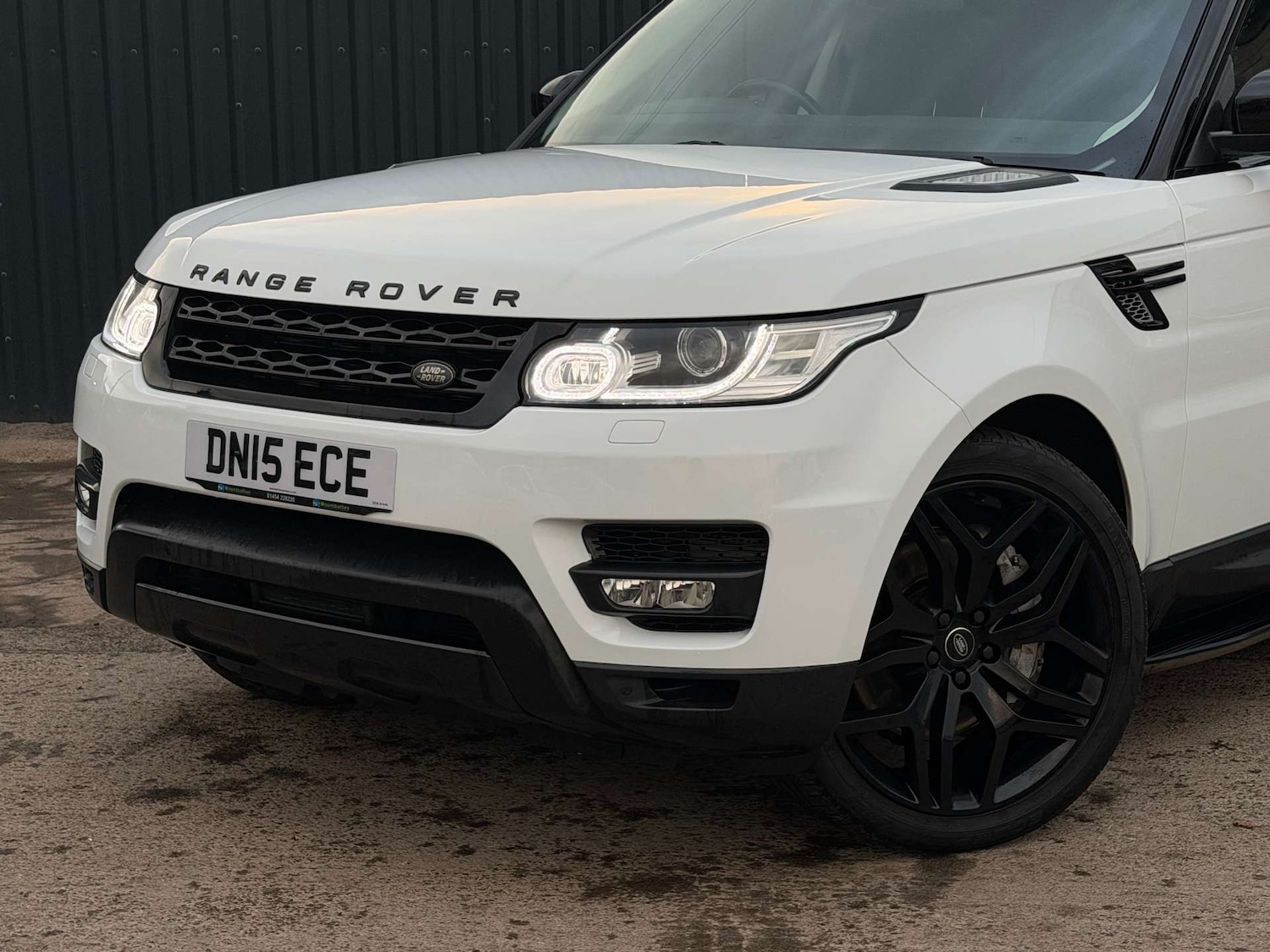 Used Land Rover Range Rover Sport 2015 for sale - 77905873: Photo 15