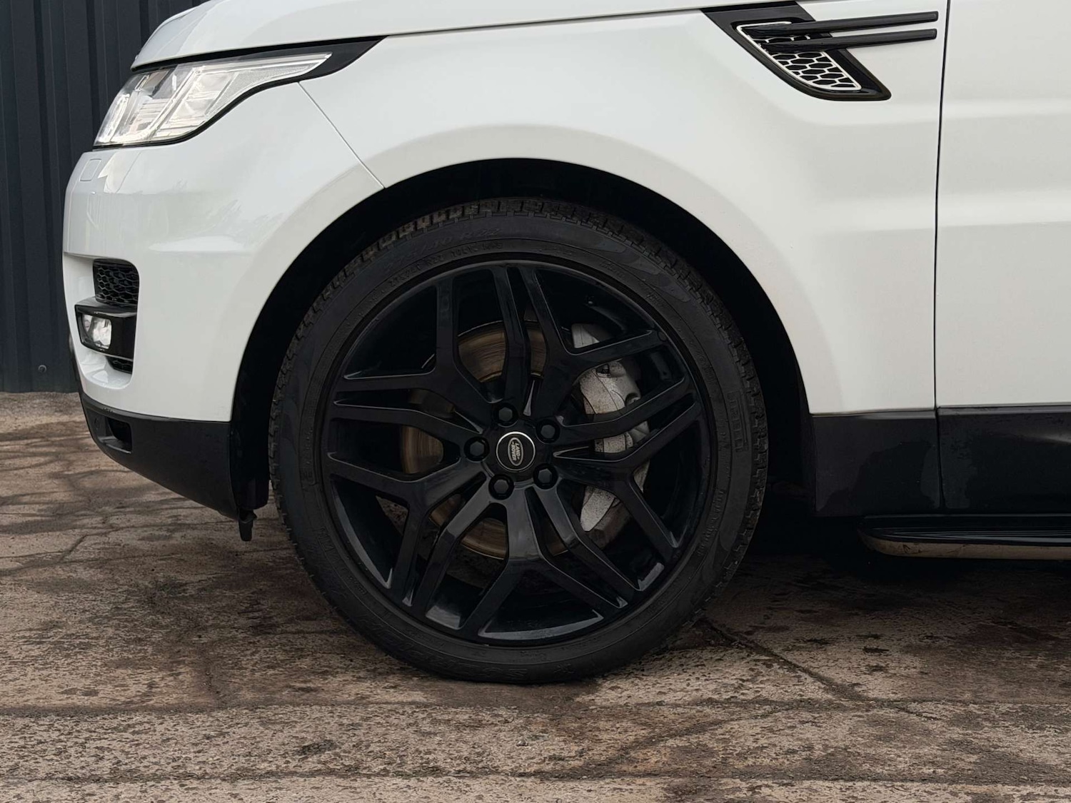 Used Land Rover Range Rover Sport 2015 for sale - 77905873: Photo 17