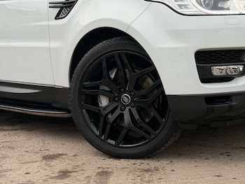 Used Land Rover Range Rover Sport 2015 for sale - 77905873: Photo