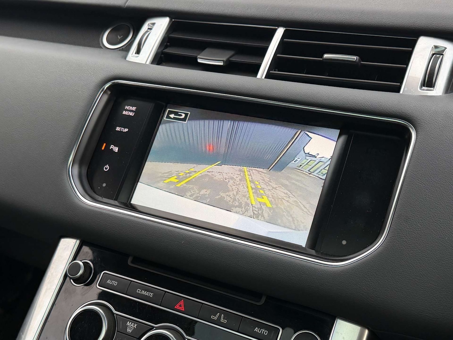 Used Land Rover Range Rover Sport 2015 for sale - 77905873: Photo 9