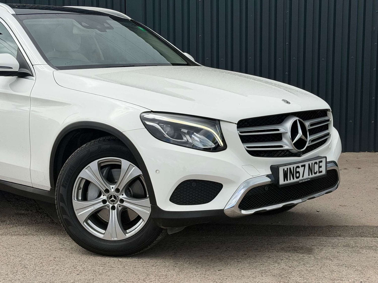 Used Mercedes-Benz GLC 2017 for sale - 78211846: Photo 2