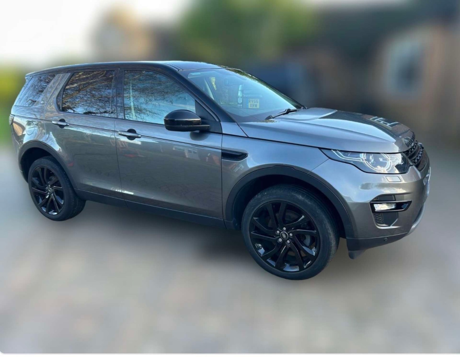 Used Land Rover Discovery Sport 2017 for sale - 76933018: Photo 1