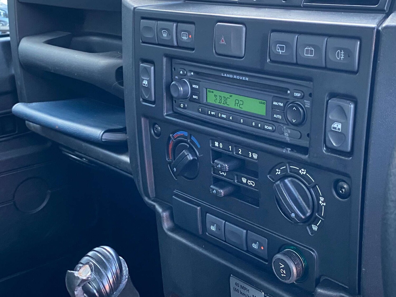 Used Land Rover Defender 90 2007 for sale - 77759659: Photo 8