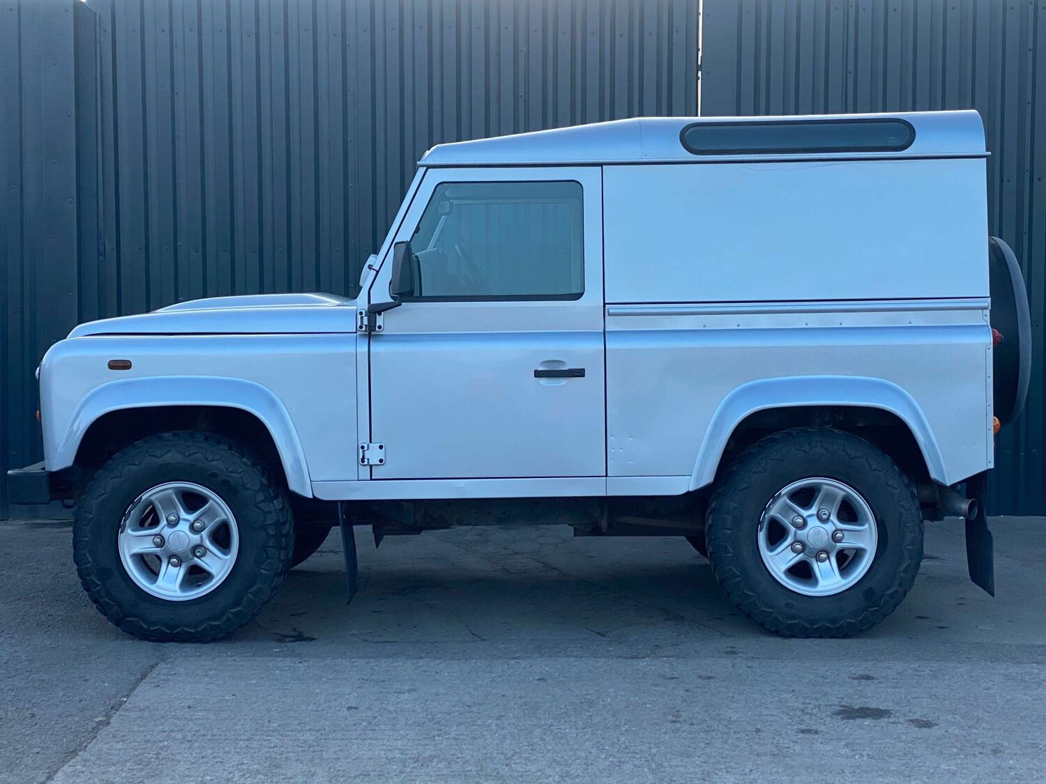 Used Land Rover Defender 90 2007 for sale - 77759659: Photo 9