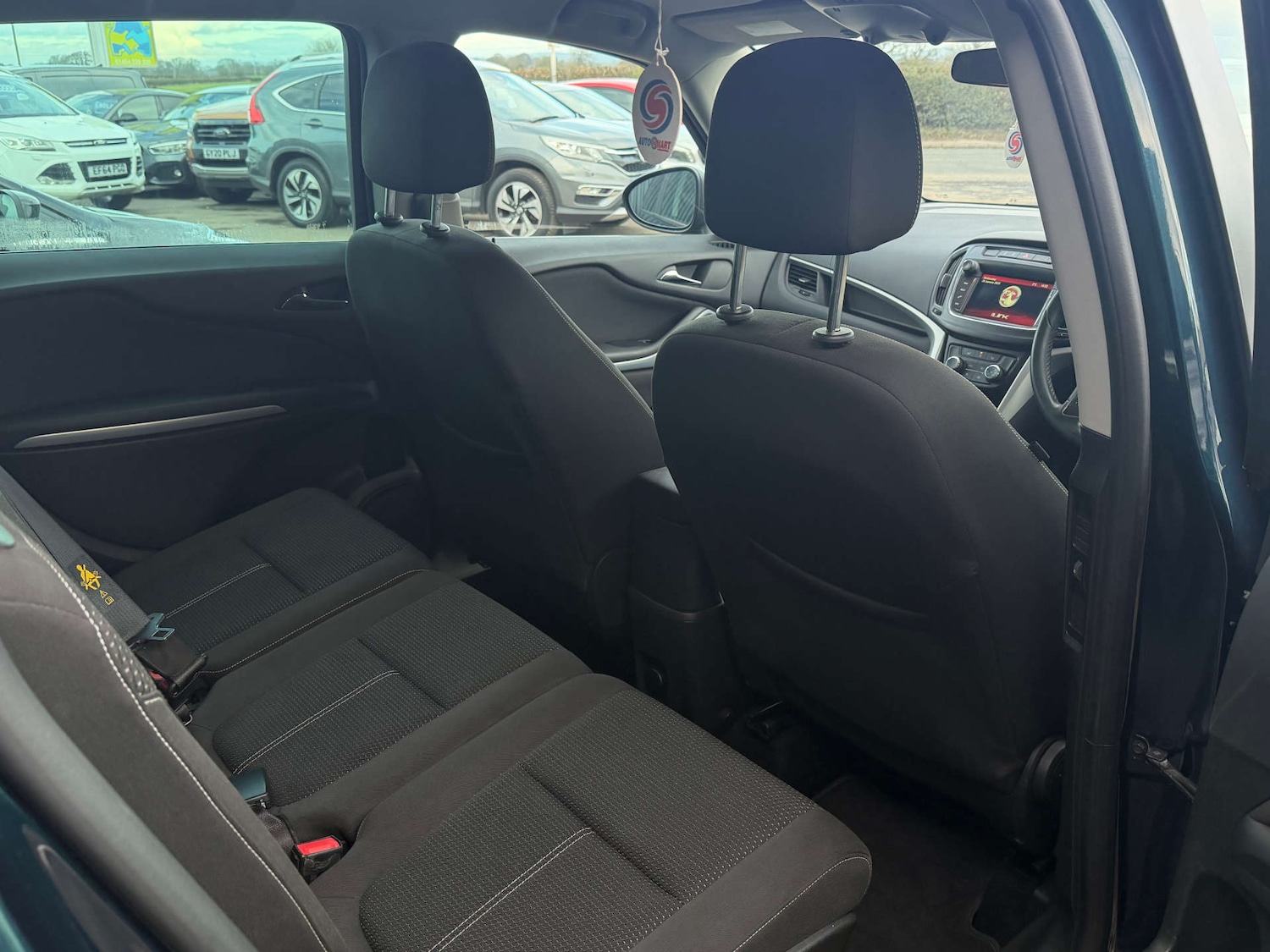 Used Vauxhall Zafira 2017 for sale - 77571326: Photo 3