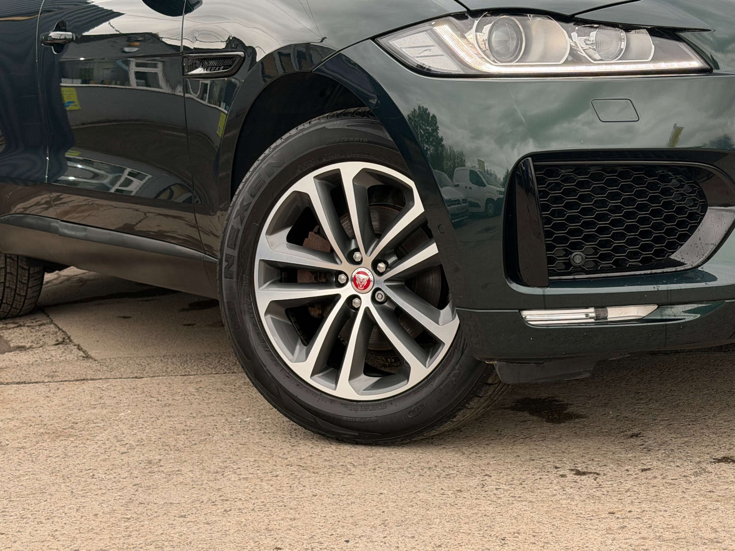 Used Jaguar F-Pace 2016 for sale - 76539485: Photo 5