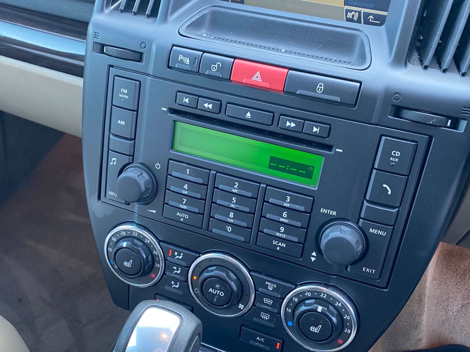 Used Land Rover Freelander 2012 for sale - 77749069: Photo 10