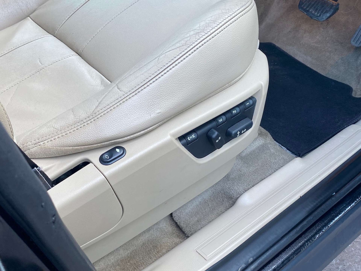 Used Land Rover Freelander 2012 for sale - 77749069: Photo 13