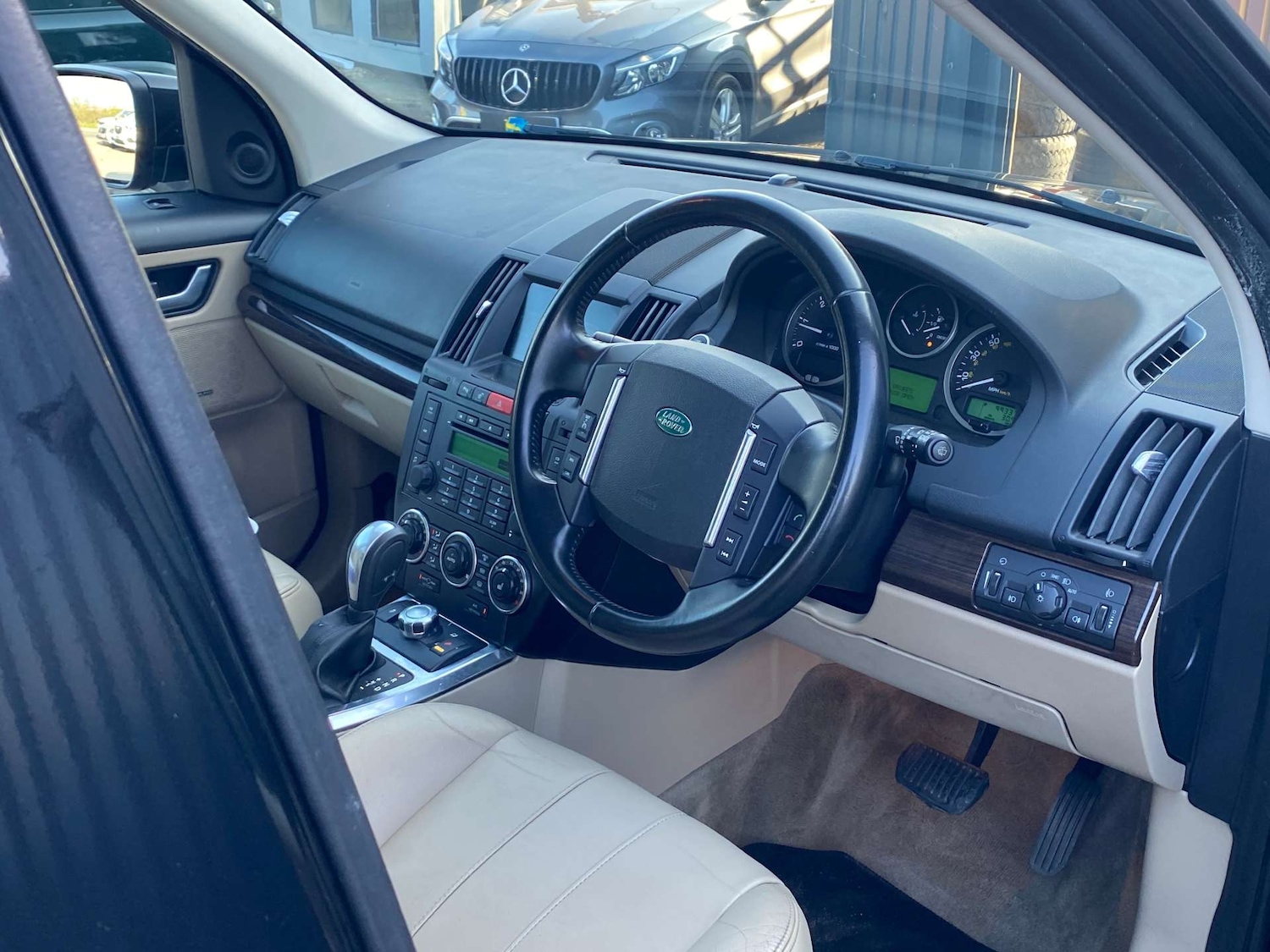 Used Land Rover Freelander 2012 for sale - 77749069: Photo 17