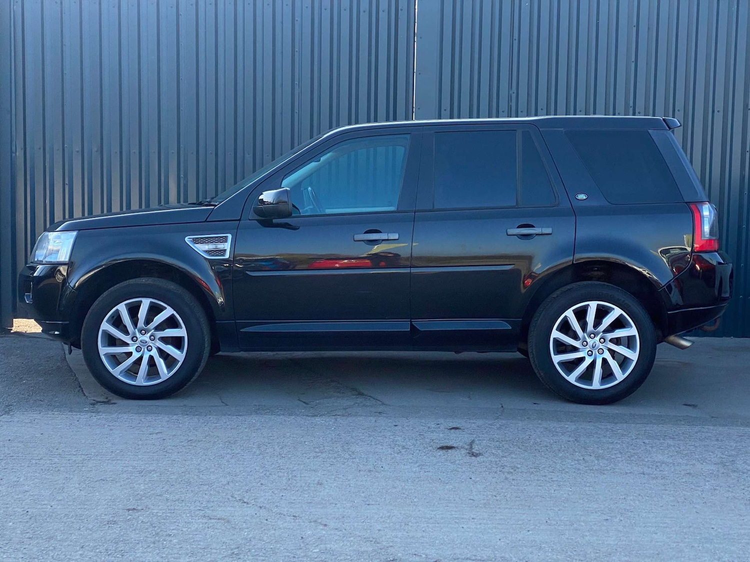 Used Land Rover Freelander 2012 for sale - 77749069: Photo 3