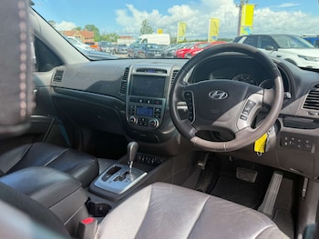 Used Hyundai Santa Fe 2011 for sale - 78673079: Photo