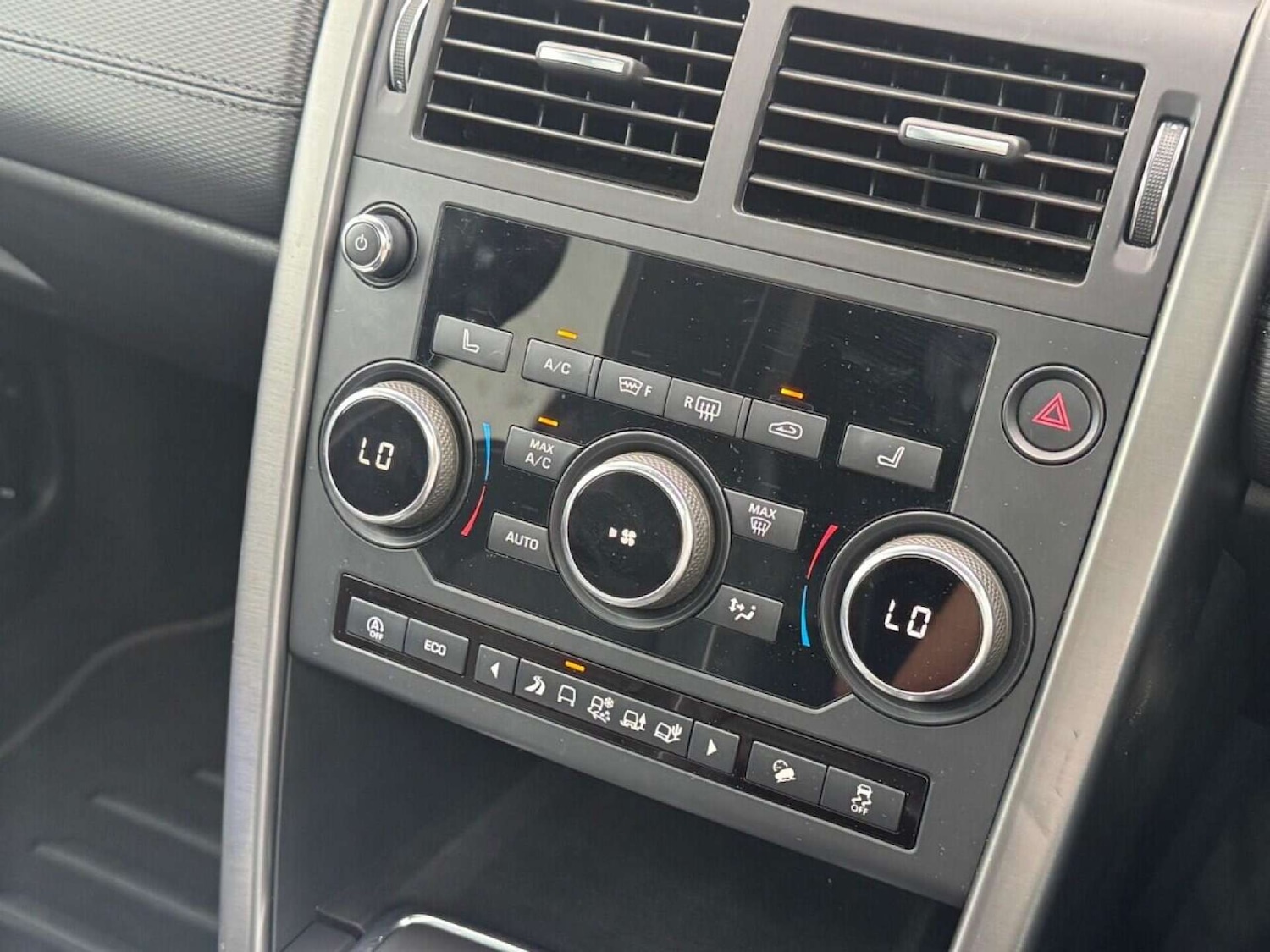 Used Land Rover Discovery Sport 2018 for sale - 76601476: Photo 22