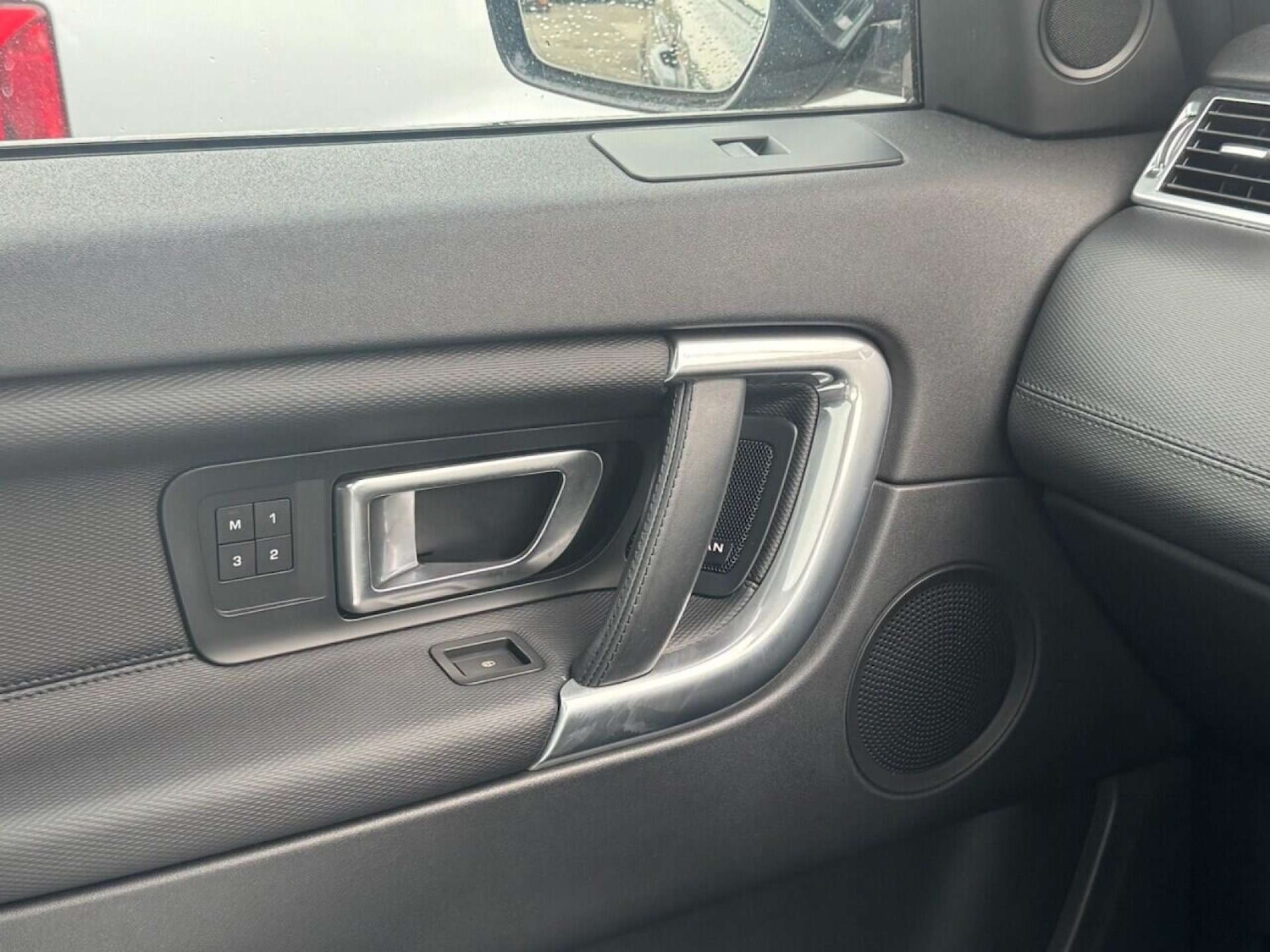 Used Land Rover Discovery Sport 2018 for sale - 76601476: Photo 29