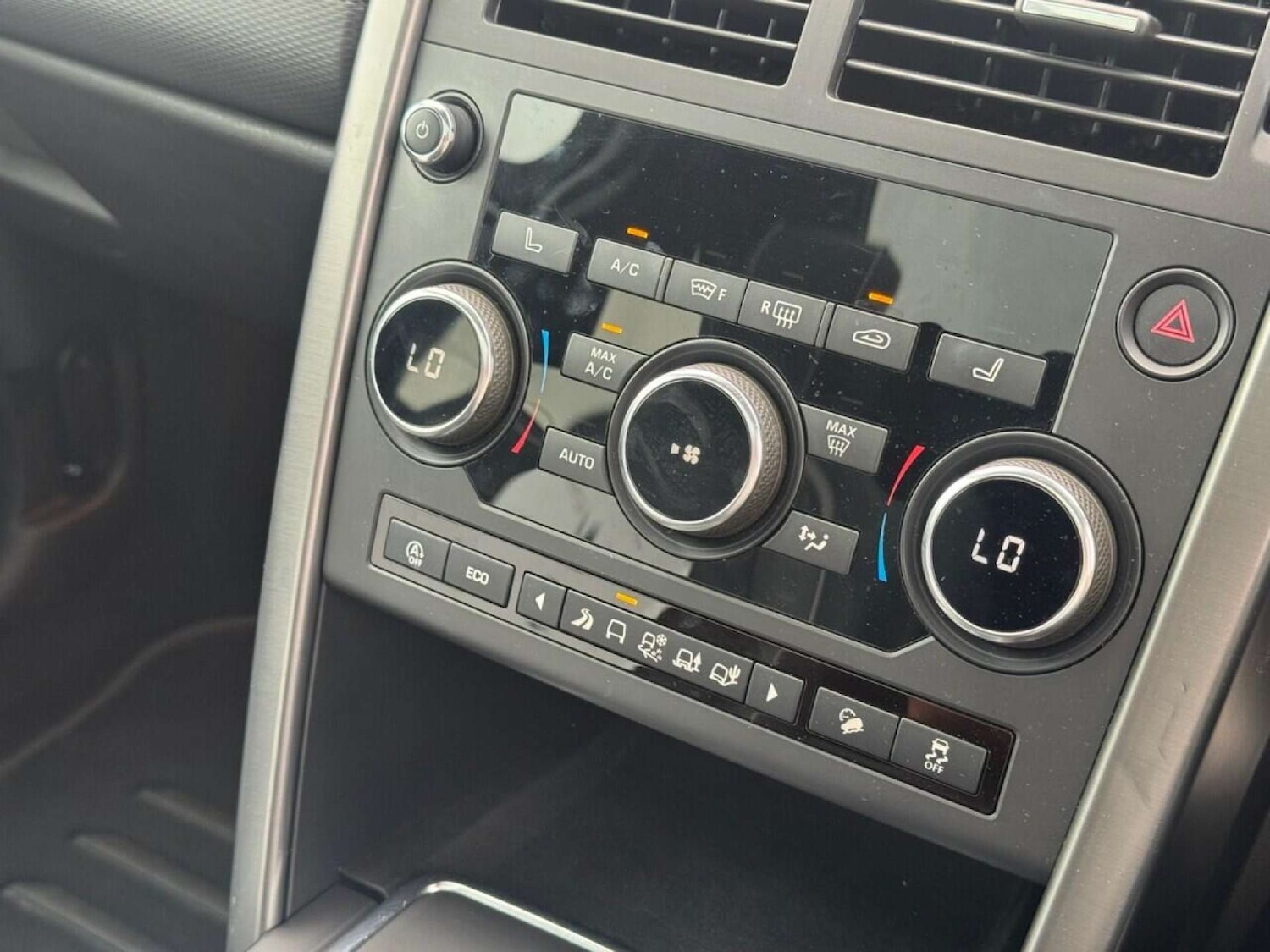 Used Land Rover Discovery Sport 2018 for sale - 76601476: Photo 40