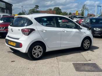 Used Hyundai i10 2017 for sale - 74761743: Photo