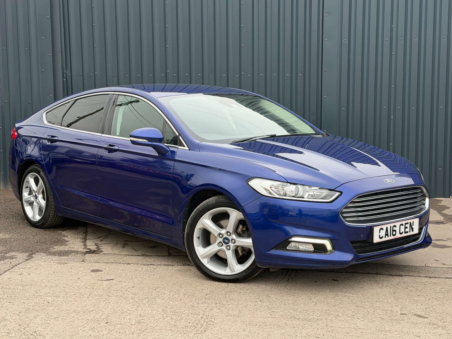 Used Ford Mondeo 2016 for sale - 78148811: Photo 2