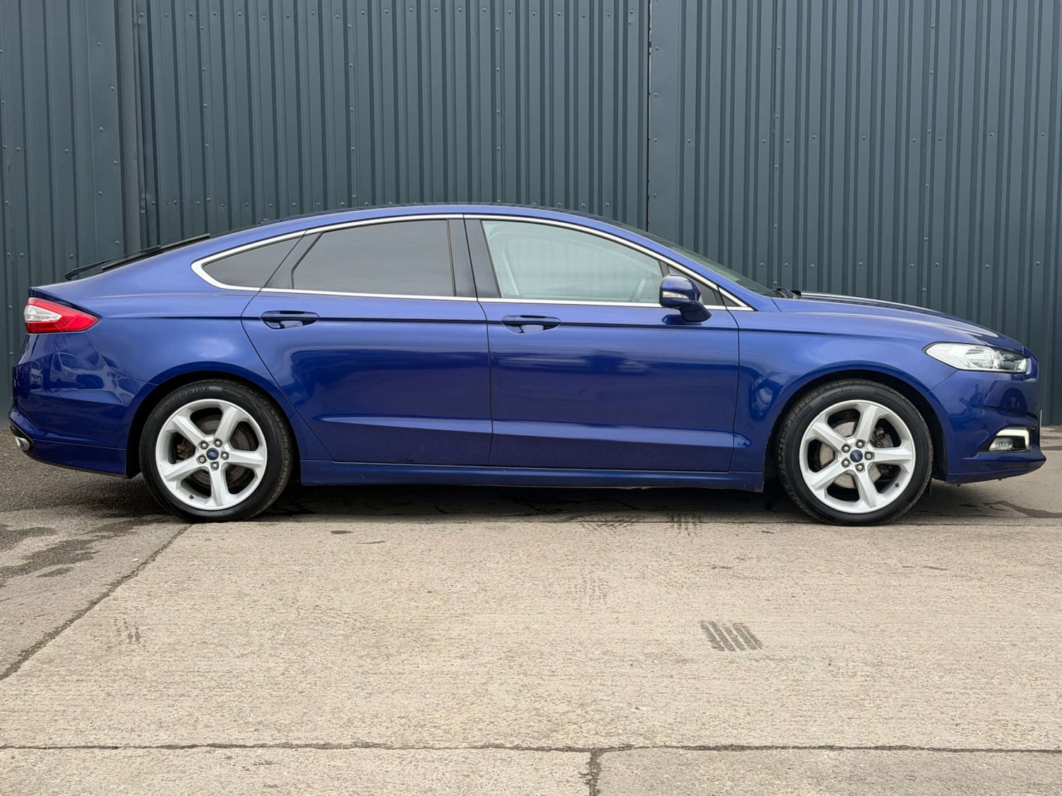 Used Ford Mondeo 2016 for sale - 78148811: Photo 3