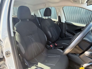 Used Peugeot 208 2014 for sale - 78328559: Photo