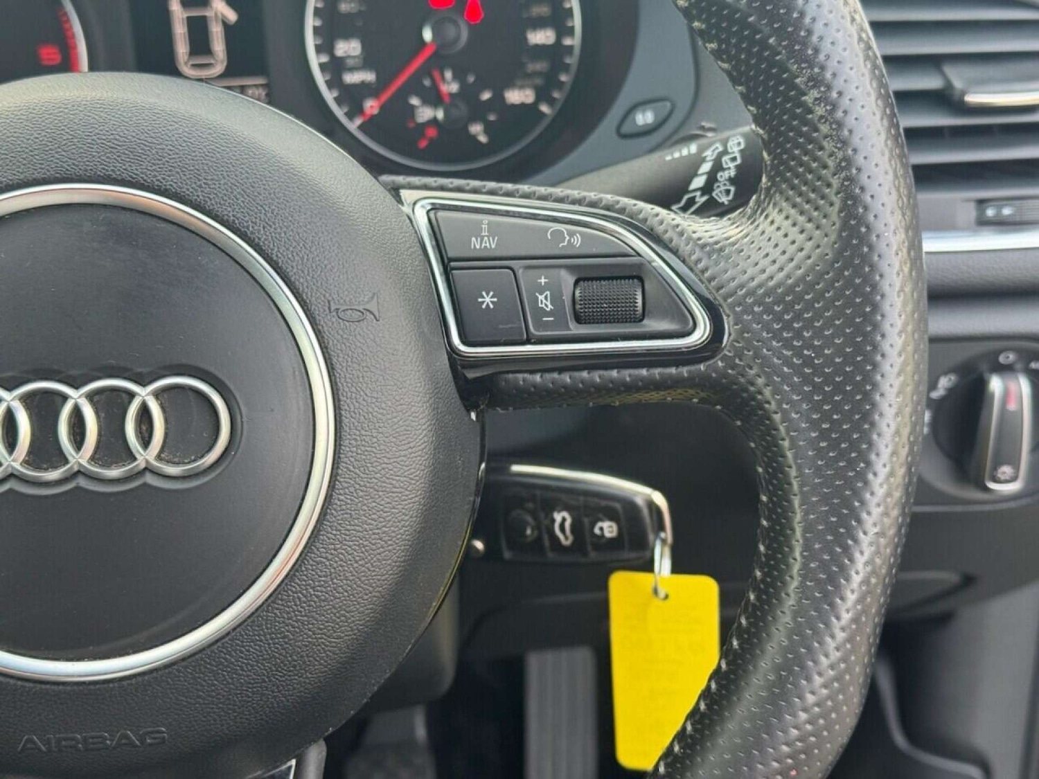 Used Audi Q3 2012 for sale - 76601971: Photo 23