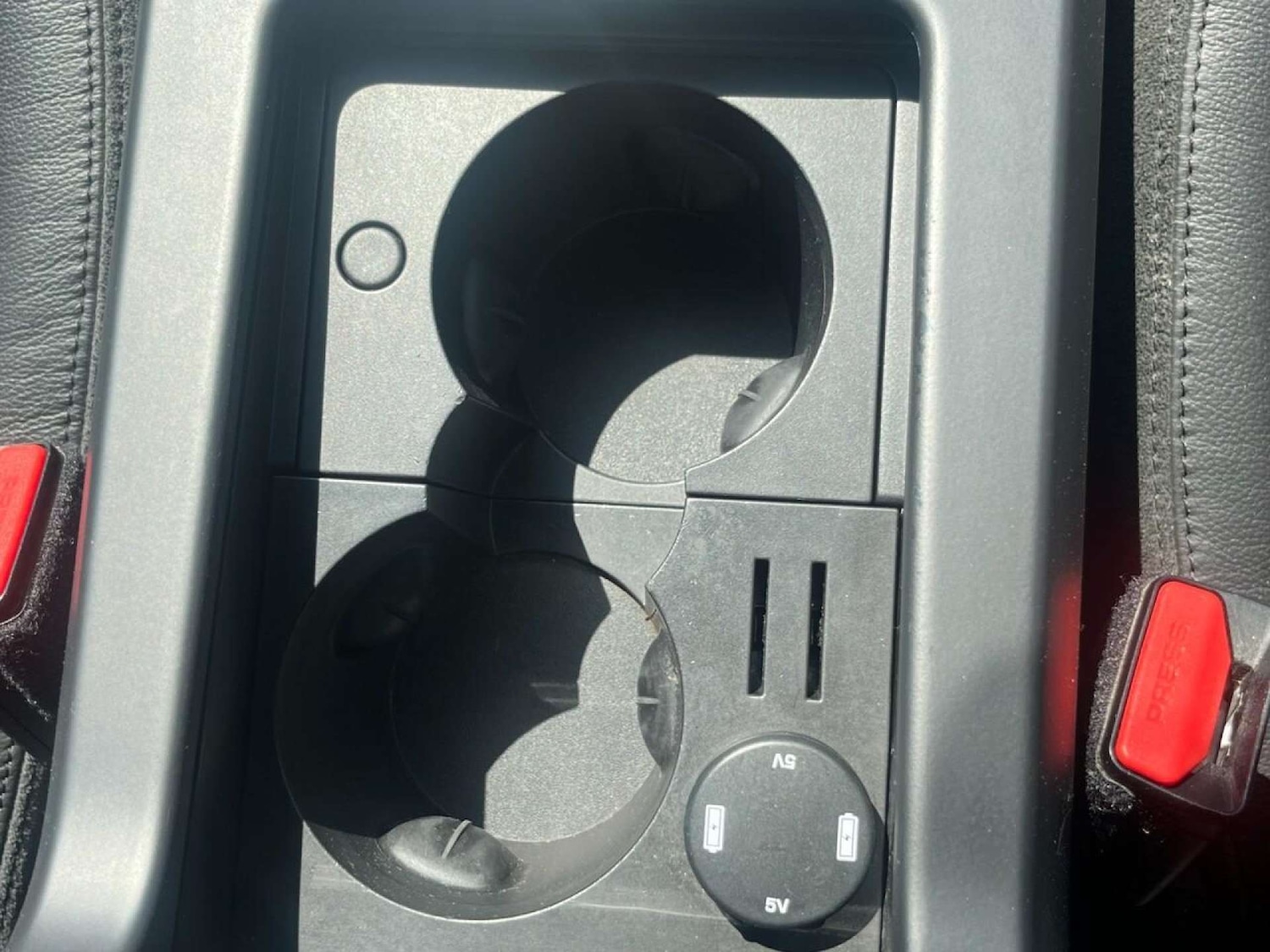 Used Land Rover Discovery Sport 2016 for sale - 76845360: Photo 40